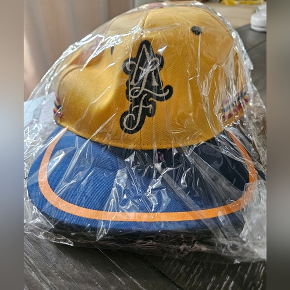 NIB Assholes Live Forever Hat - Picture 2 of 2